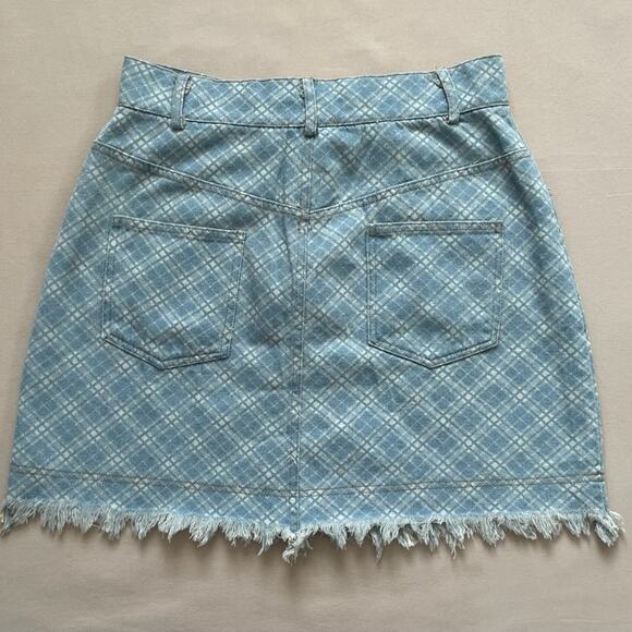 NWT Storia Denim Plaid Patterned Frayed Hem Skirt Size Medium - Picture 3 of 5